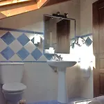 Trisileja En Puente Guest house