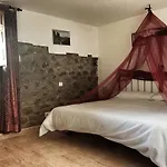 Trisileja En Puente Guest house