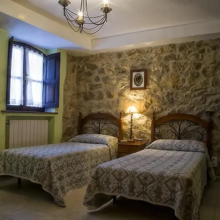 Trisileja En Puente Guest house