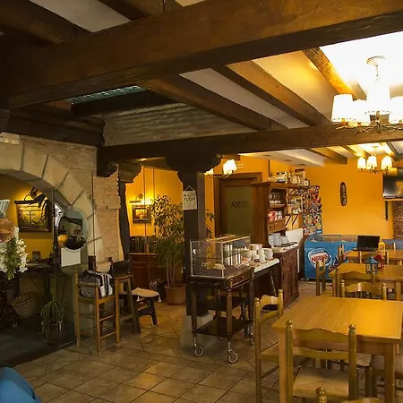 Trisileja En Puente Guest house Tonanes